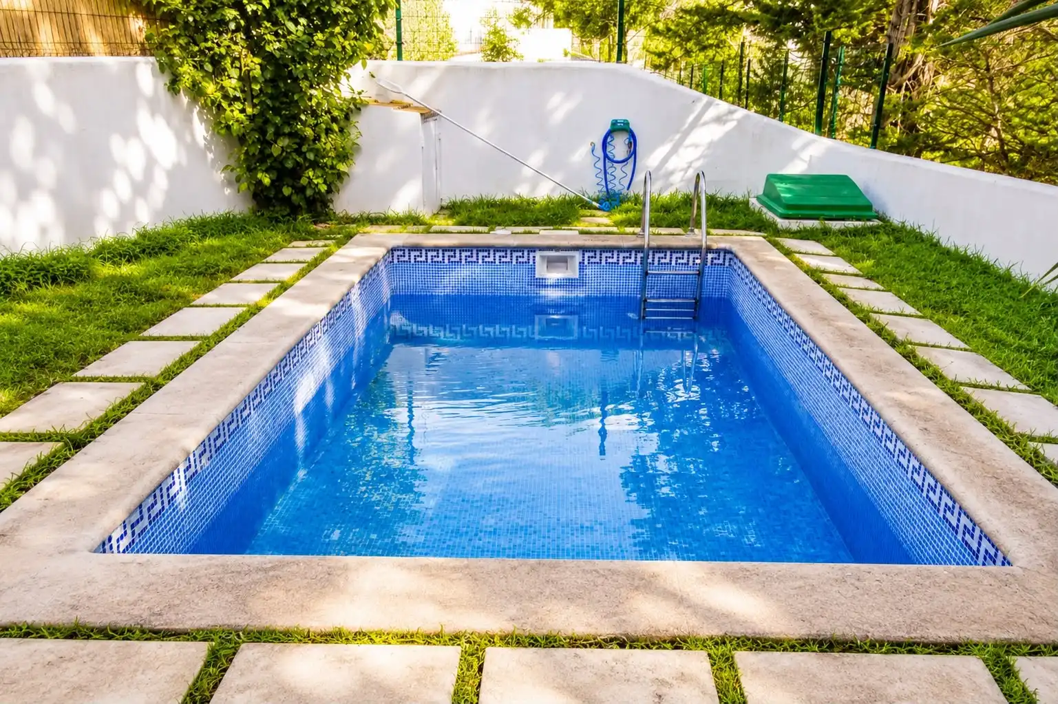 Piscina de Casa o xalet en venda en Ciutadella de Menorca amb Aire condicionat, Jardí privat i Terrassa