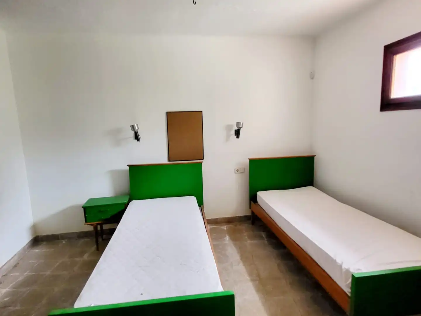 Dormitori de Casa o xalet en venda en Torredembarra amb Jardí privat, Terrassa i Moblat