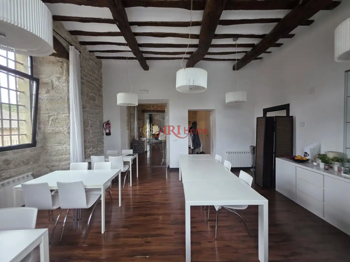 Buildings for sale in Quintanilla San García