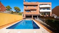 Vista exterior de Casa o xalet en venda en Gavà amb Terrassa i Piscina