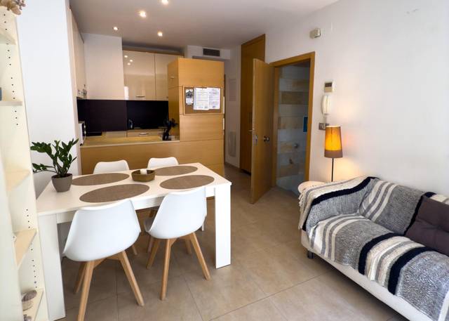 Edificio en Venta en Calle de Díaz Moreu en San Antón