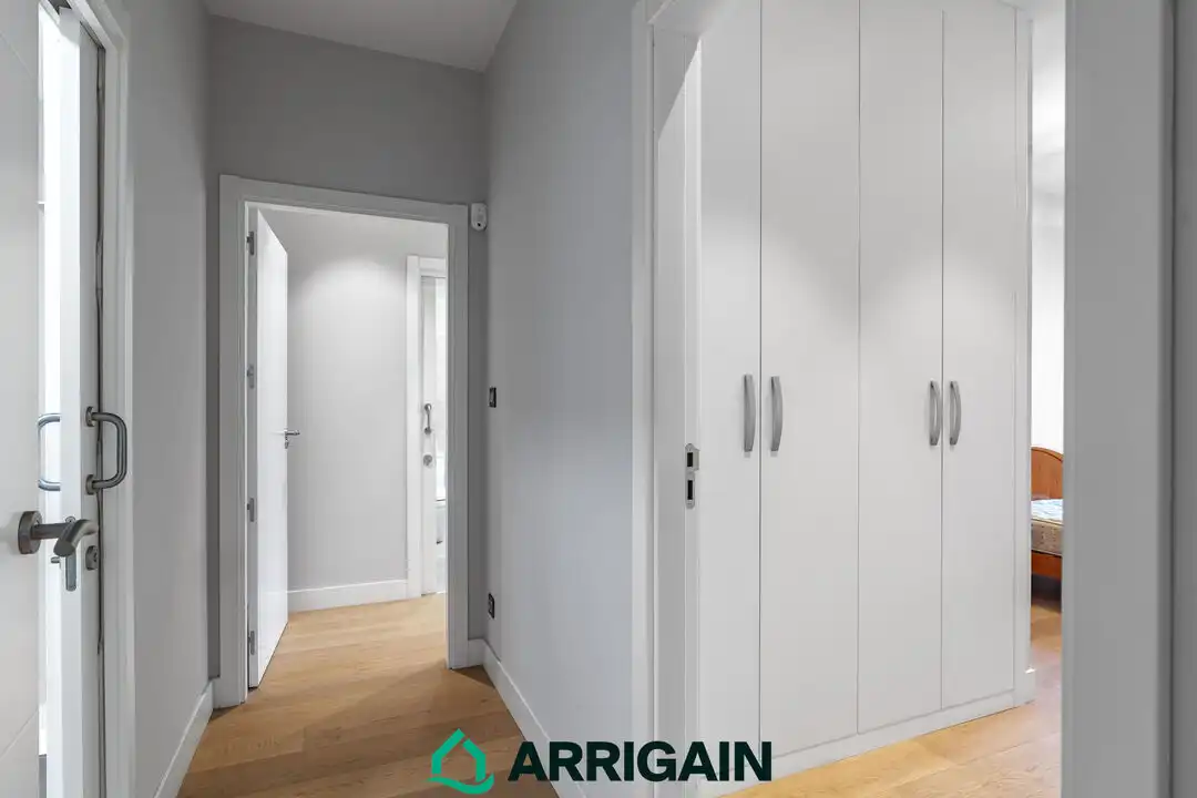 Habitación de Piso en venta en Donostia - San Sebastián  con Calefacción, Terraza y Trastero