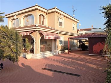 Villa con balcone in vendita a San Fulgencio
