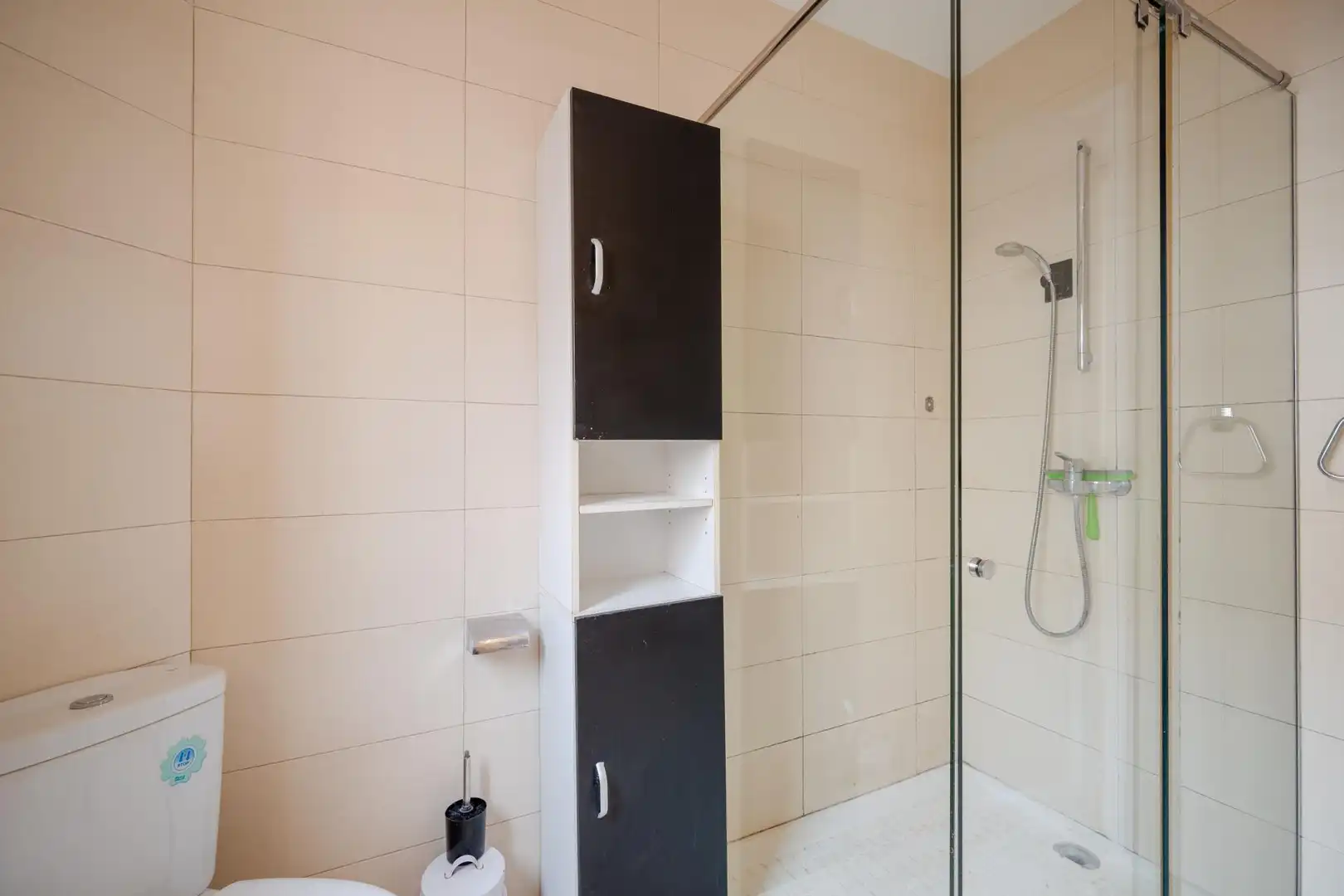 Bathroom of Flat for sale in Girona