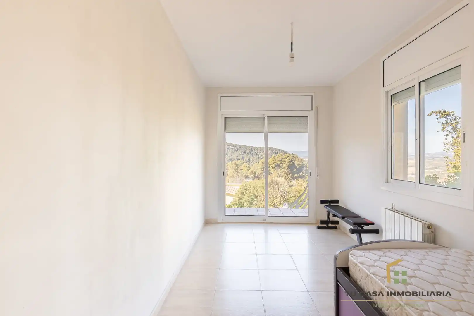 Dormitori de Finca rústica en venda en Castellví de Rosanes amb Calefacció, Jardí privat i Traster