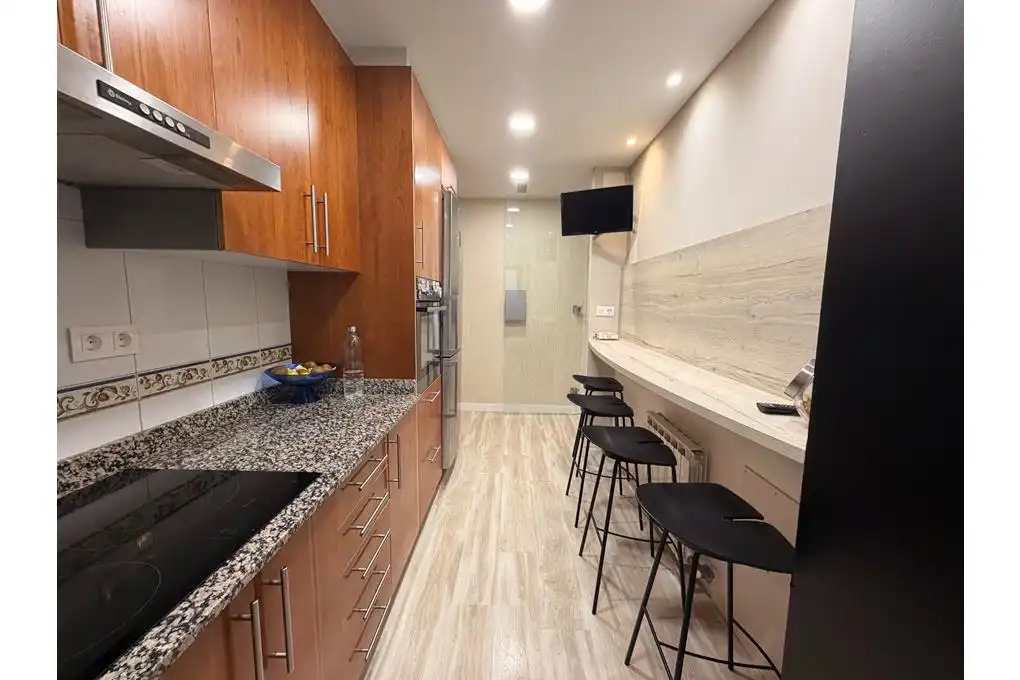 Cocina de Piso en venta en Teo con Calefacción, Parquet y Trastero