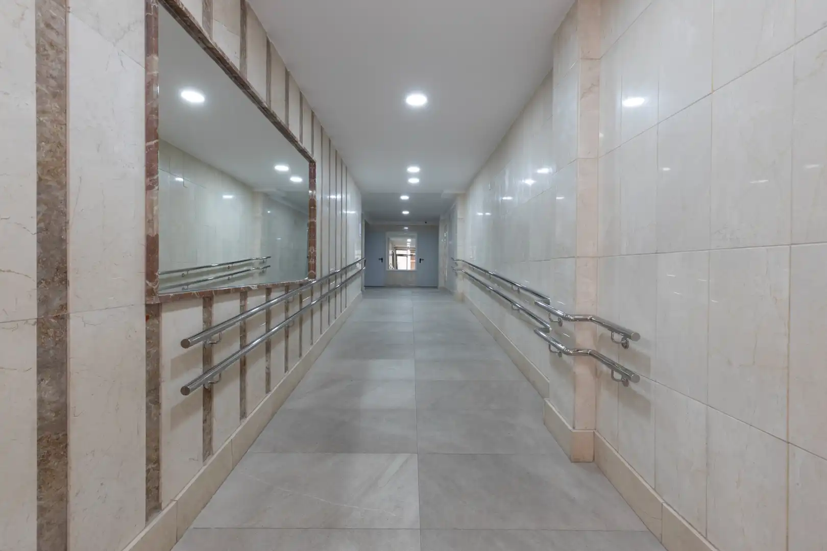 Flat for sale in Granada  with Air Conditioner, Heating and Parquet flooring