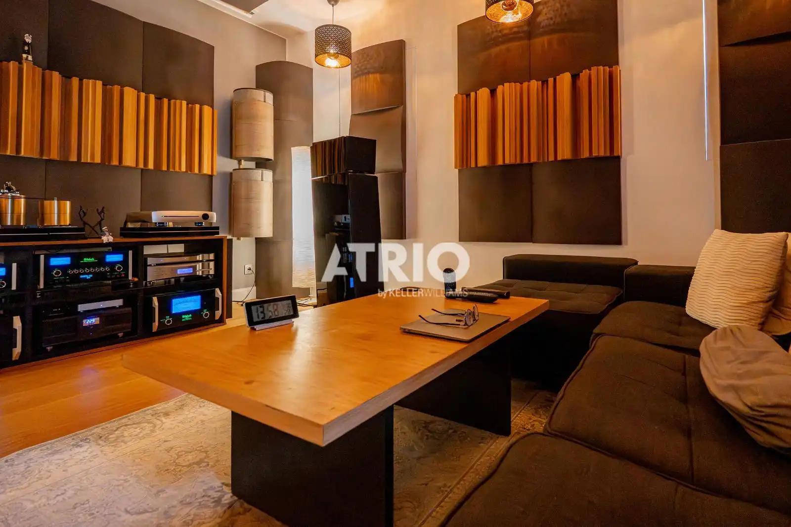 Living room of Houses for sale in  Palma de Mallorca  with Air Conditioner, Private garden and Terrace