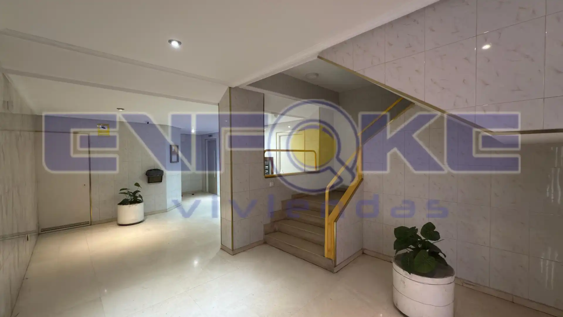 Piso en venta en Madrid con Calefacción y Terraza
