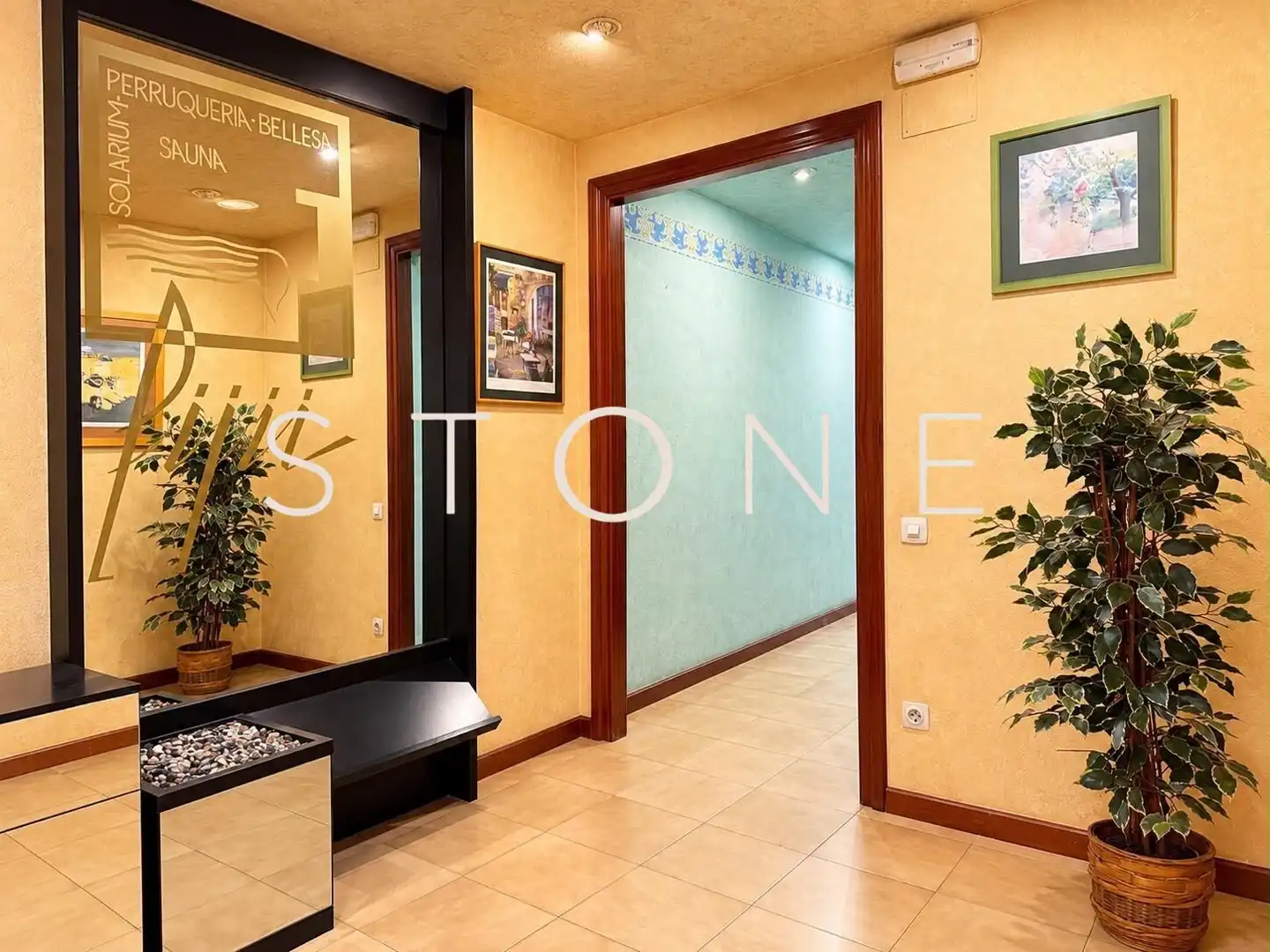 Flat for sale in Olot, Girona