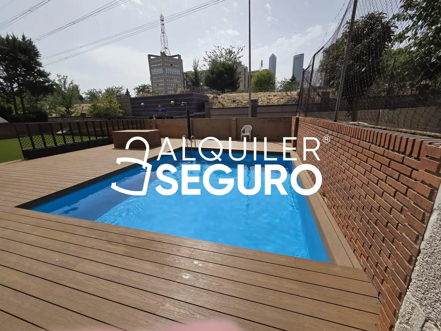 Piscina de Pis de lloguer en Madrid amb Aire condicionat, Calefacció i Piscina