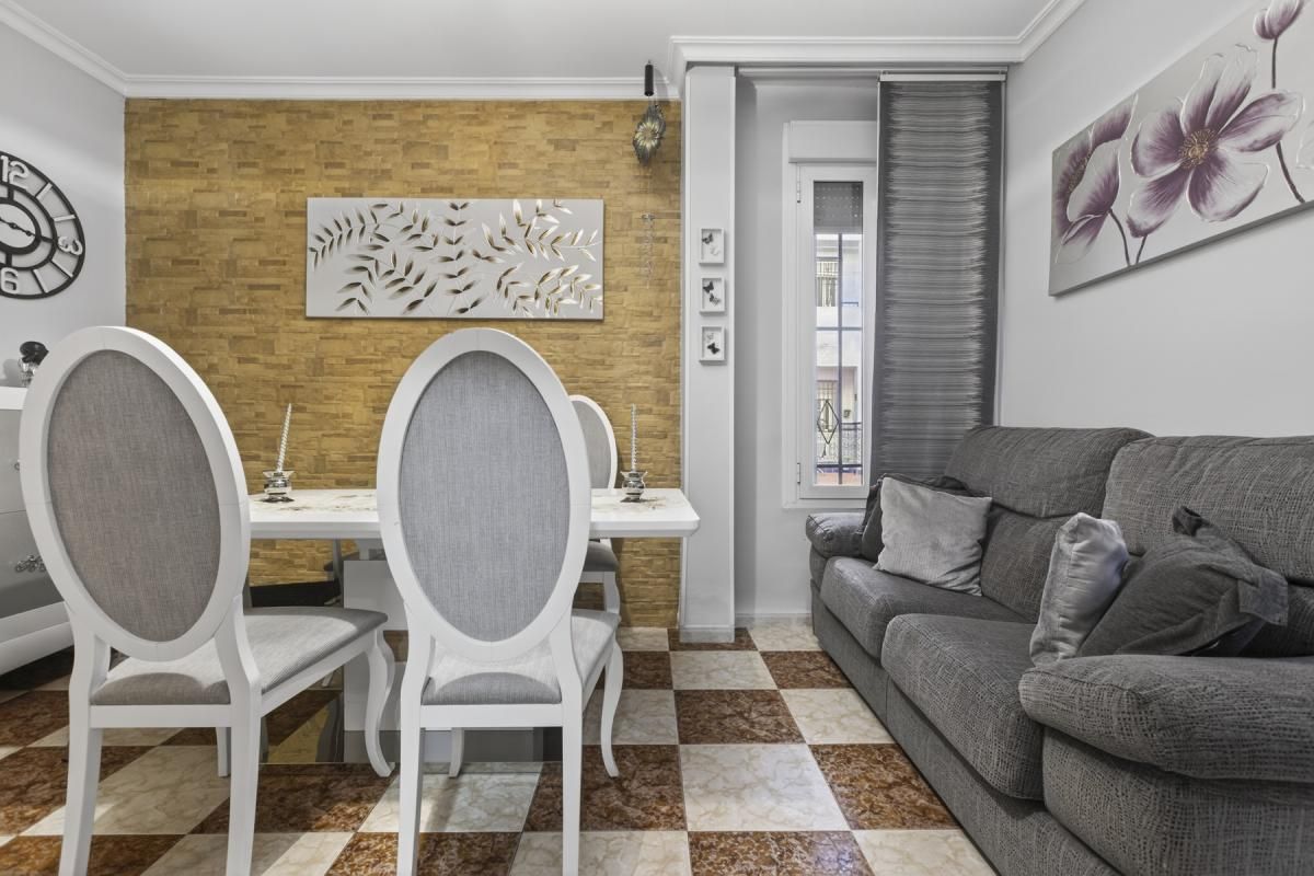 Living room of Planta baja for sale in  Sevilla Capital  with Air Conditioner and Heating