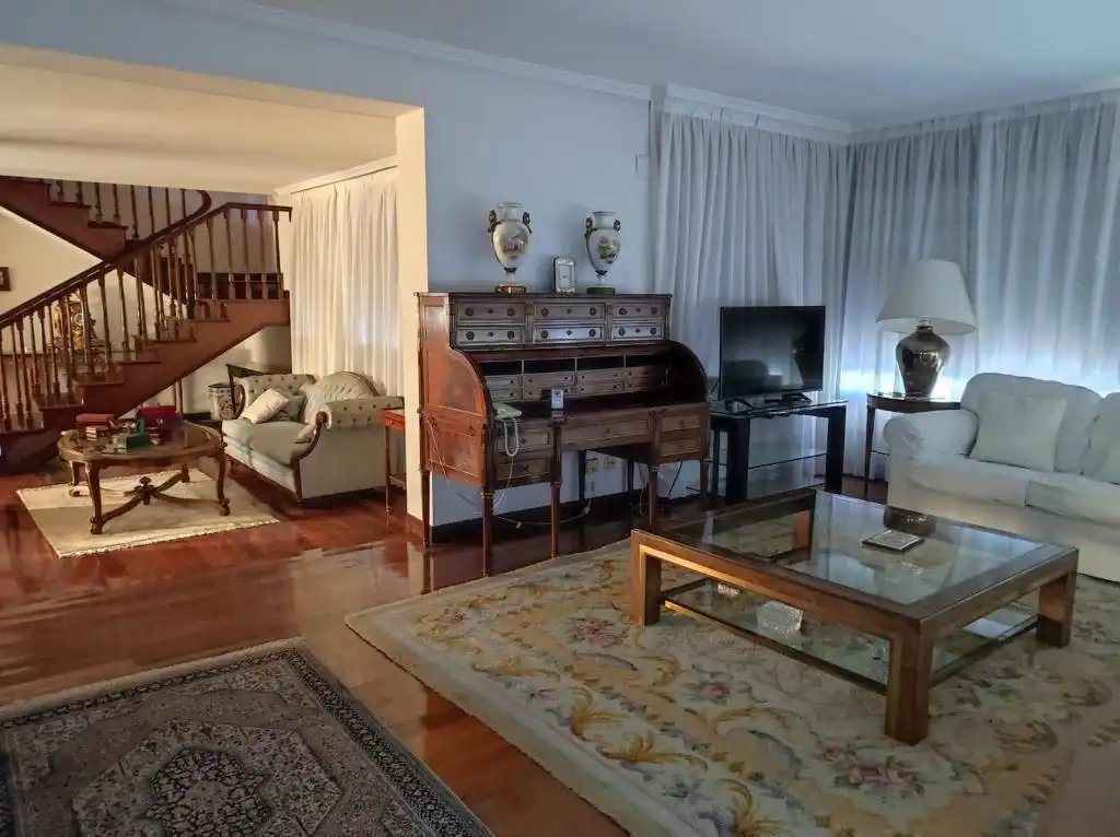 Living room of Houses for rent in Zaragoza  with Air Conditioner, Heating and Private garden