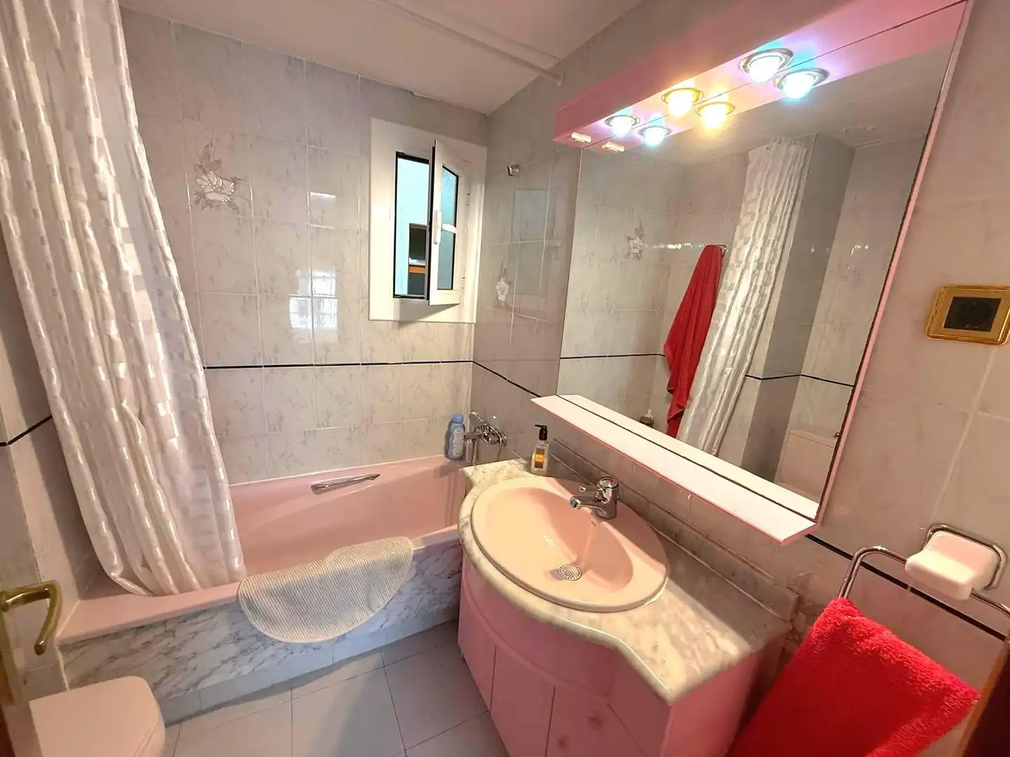 Baño de Apartamento en venta en Calafell con Calefacción, Jardín privado y Terraza