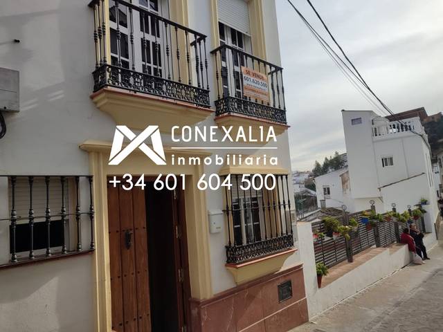 Casa-chalet en Venta en Setenil de las Bodegas