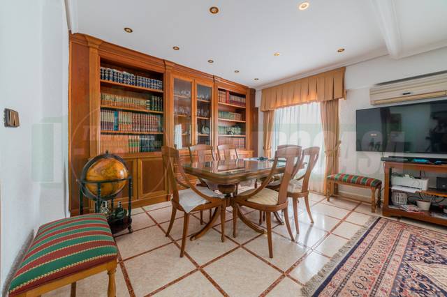 Piso en Venta en Carrer de Rodrigo de Pertegás, 23 en La Creu del Grau