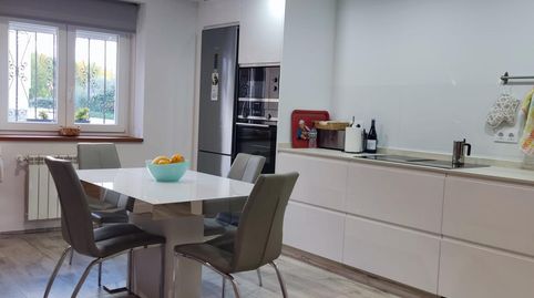 Foto 4 de Casa adosada en venta en Calle Doce, 26, Castropodame, León