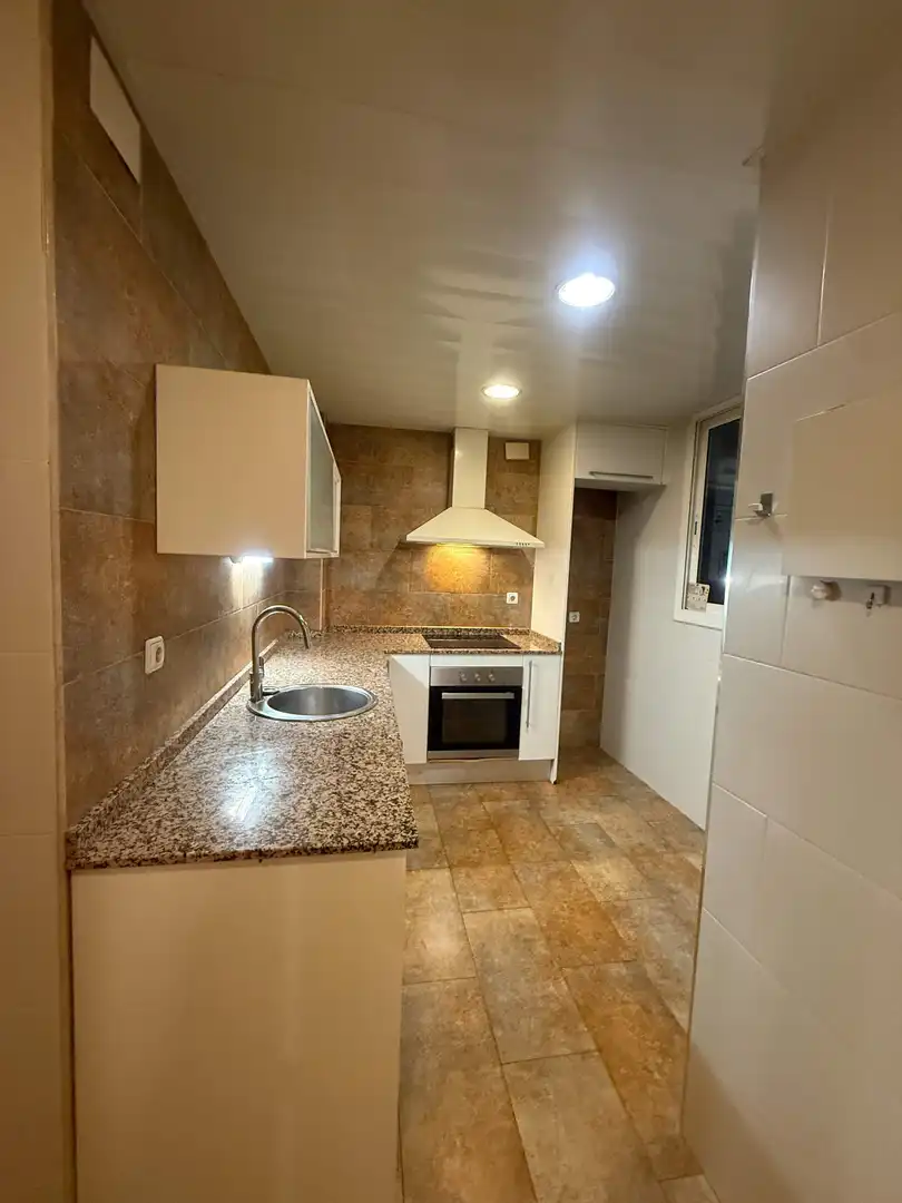 Kitchen of Flat for rent in Barcelona  with Heating