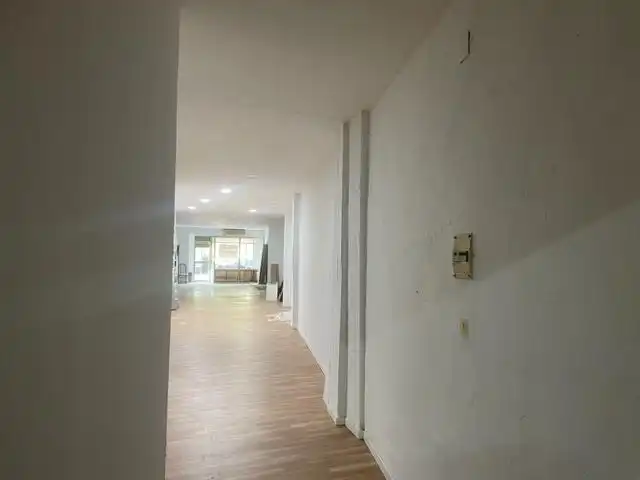 Business premises to rent in Avenida RABANALES, imagen 9