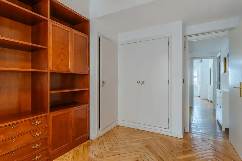 Wohnung zum Verkauf in Madrid mit Heizung, Terrasse und Möbliert