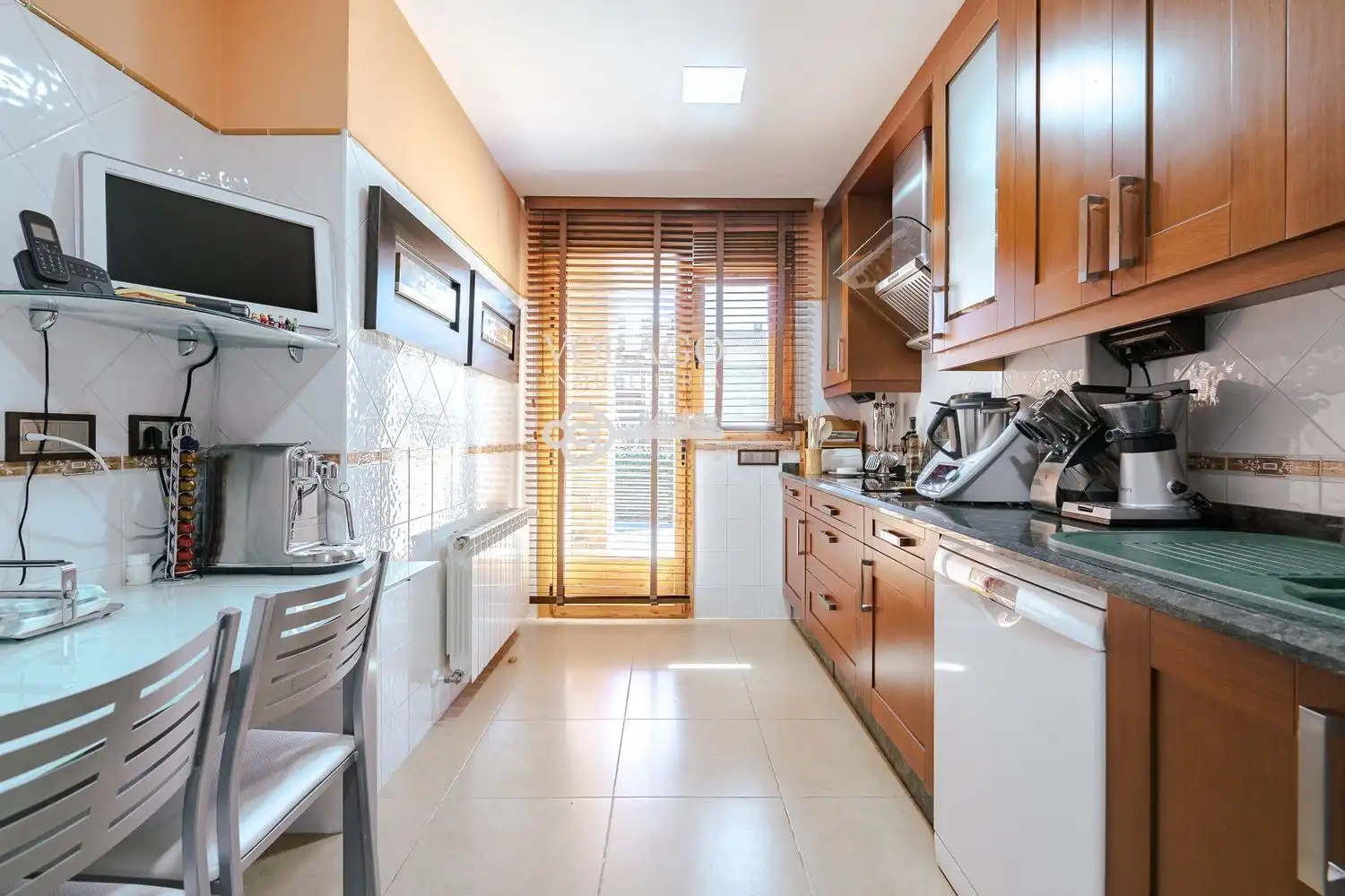 Cocina de Casa o chalet en venta en Meco con Jardín privado y Piscina