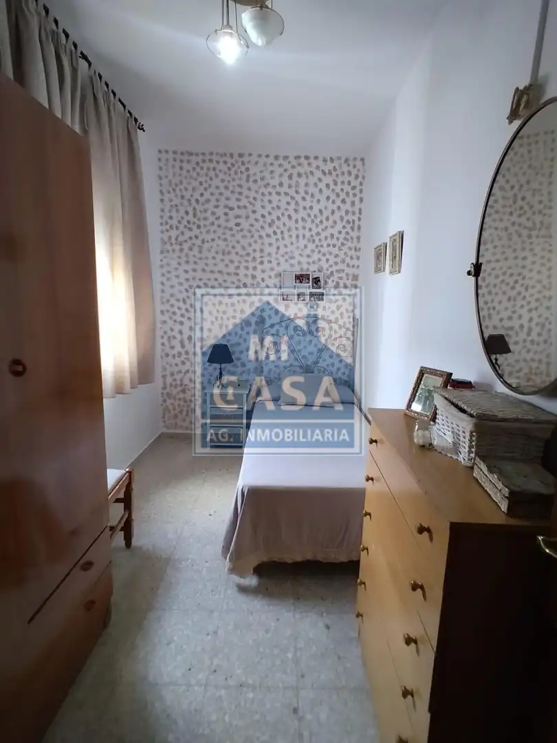 Dormitori de Pis en venda en Mérida amb Aire condicionat, Terrassa i Moblat