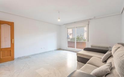 Living room of Flat for sale in  Granada Capital  with Heating, Private garden and Terrace