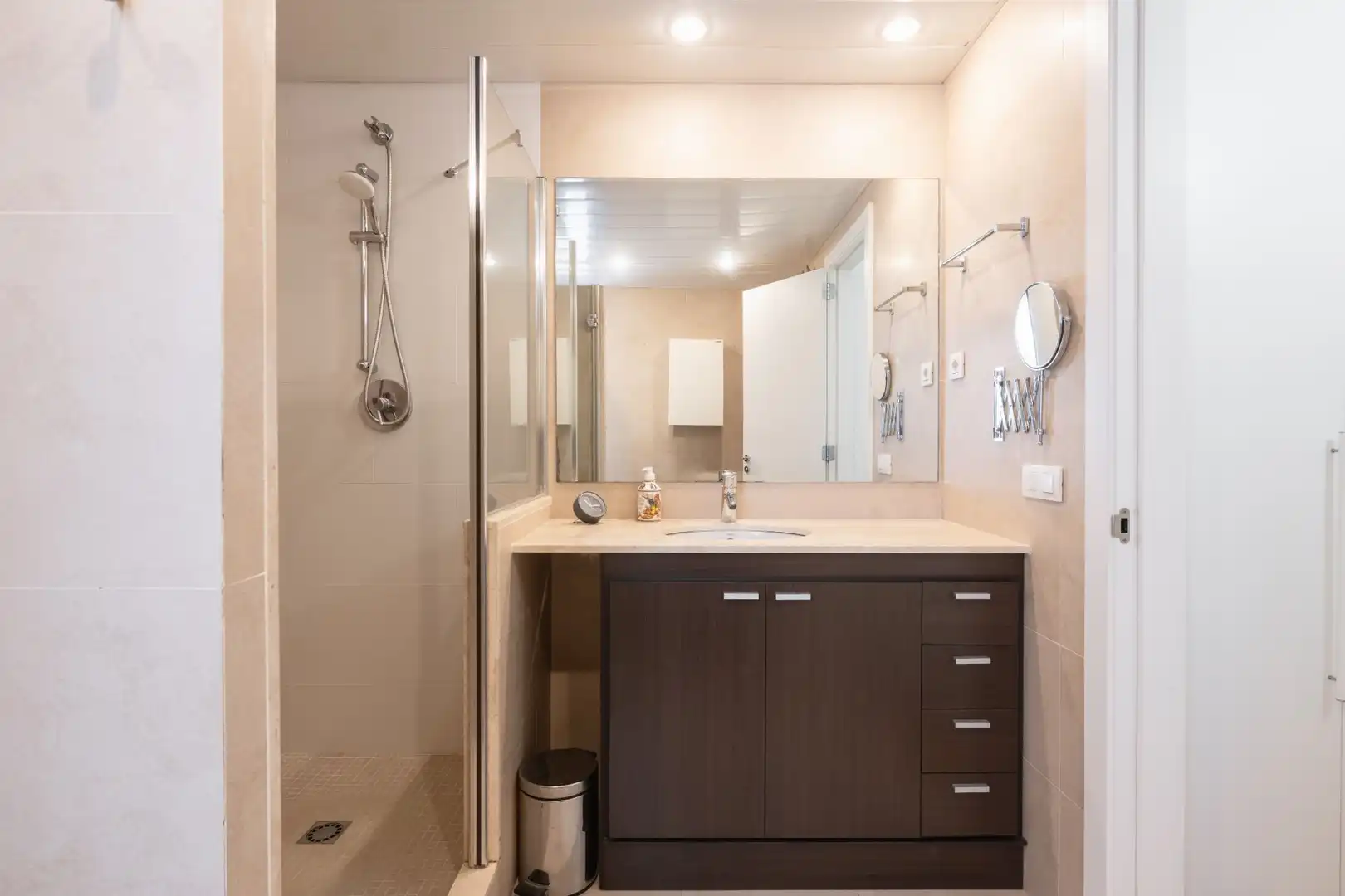 Baño de Piso en venta en Sant Just Desvern con Aire acondicionado, Calefacción y Terraza