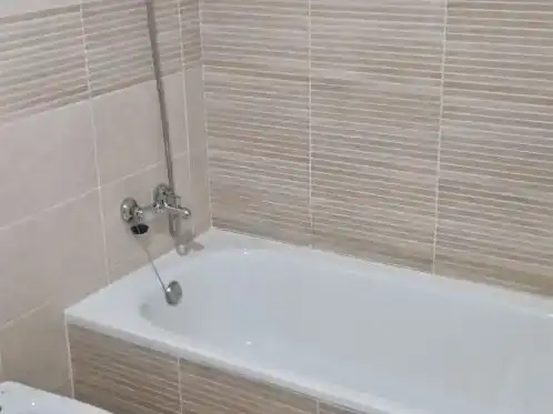 Badezimmer von Wohnung zum Verkauf in Carmena mit Balkon