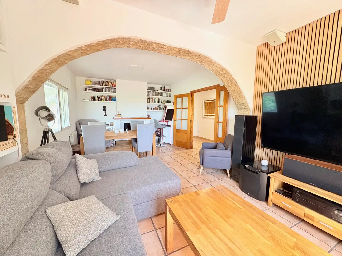 Sala d'estar de Casa o xalet en venda en Cheste amb Aire condicionat, Calefacció i Jardí privat