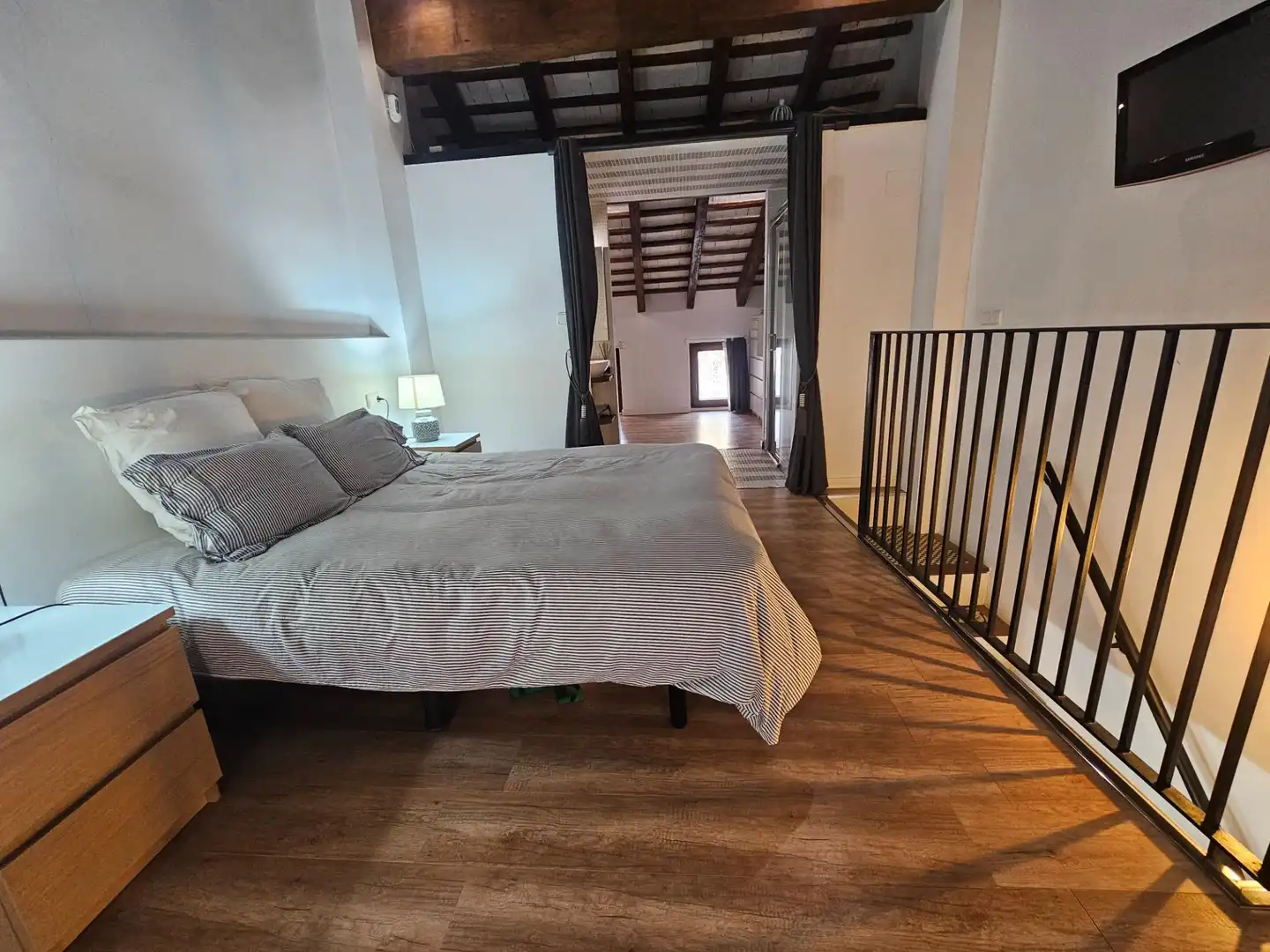 Dormitori de Casa adosada en venda en Valencia amb Aire condicionat, Parquet i Terrassa