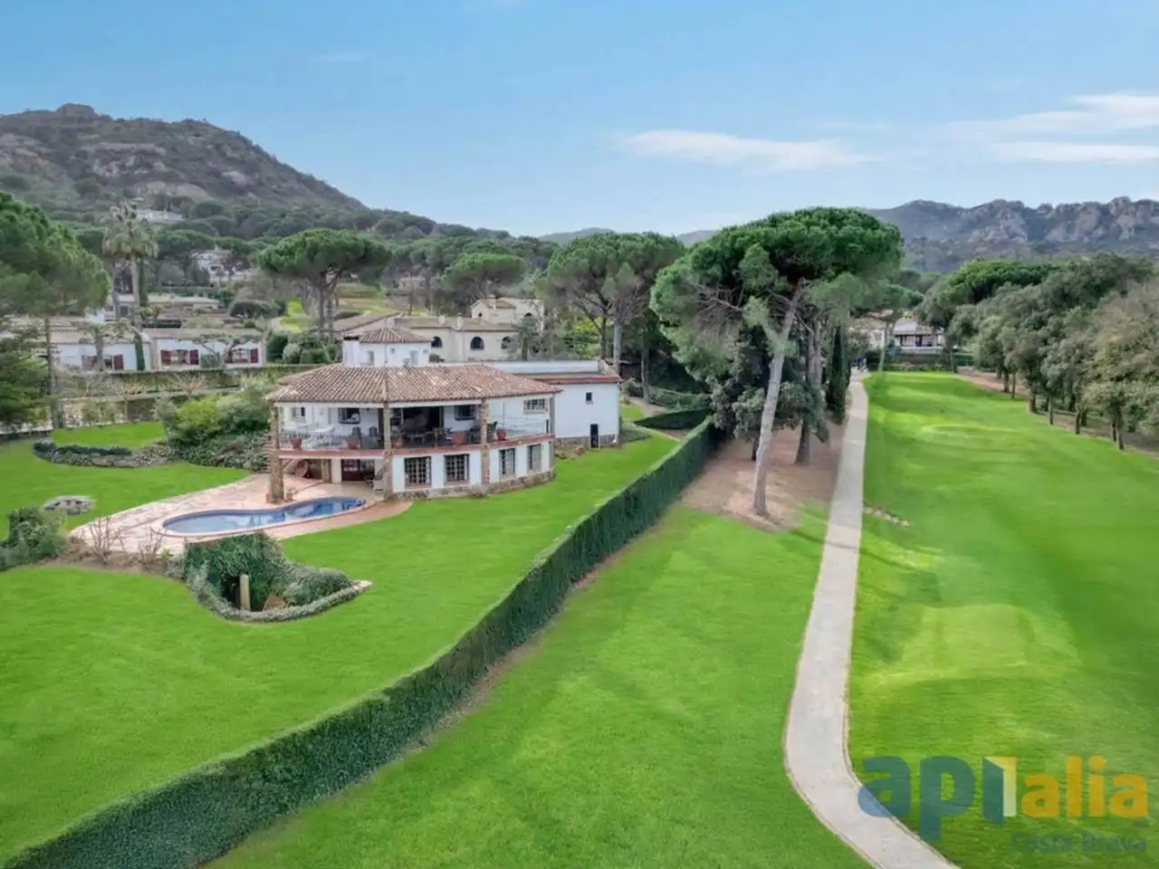 Xalet amb jardí en venda a Avenida Montserrat, imagen 9