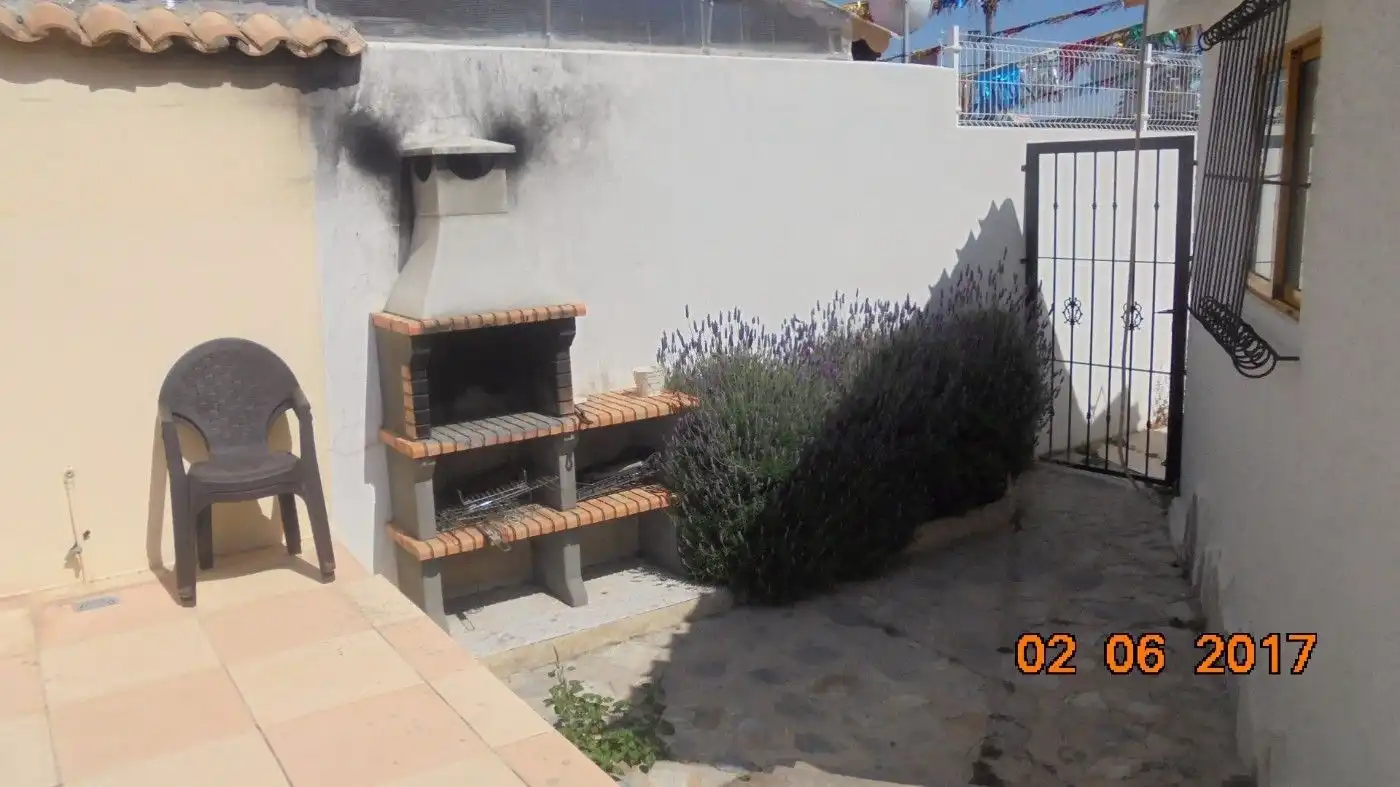 Jardí de Casa o xalet en venda en Orihuela amb Aire condicionat, Traster i Piscina