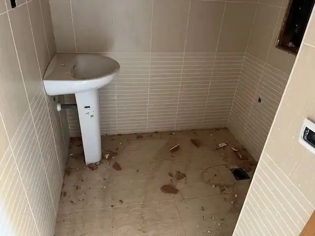 Bathroom of Residential for sale in El Tiemblo 