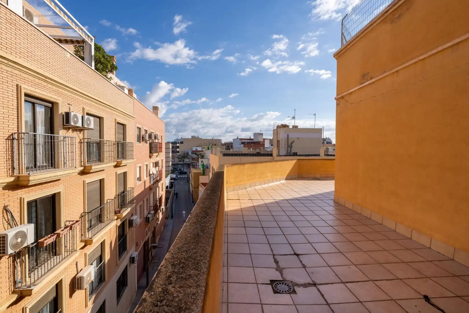 Terrasse von Gebäude zum Verkauf in Roquetas de Mar