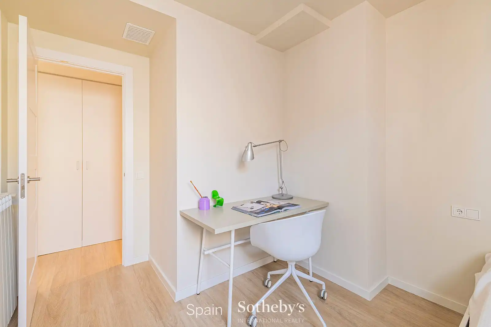 Duplex con ascensore in vendita a Gran Via de les Corts Catalanes, imagen 12