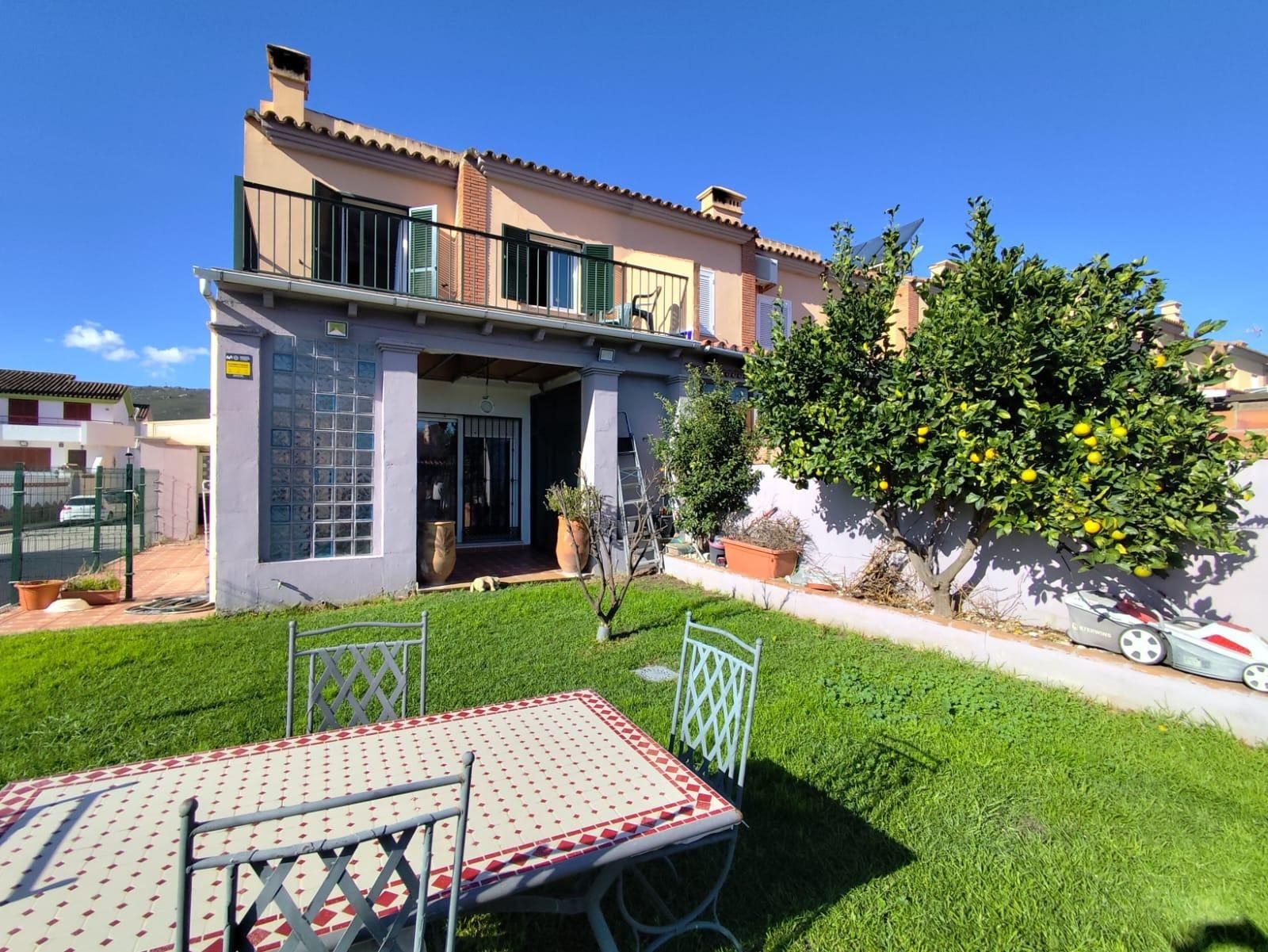 Jardín de Casa adosada en venta en La Línea de la Concepción con Jardín privado, Terraza y Trastero