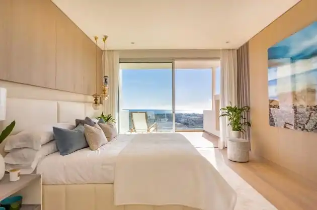 Bedroom of Apartments for sale in Benahavís  with Air Conditioner, Parquet flooring and Oven