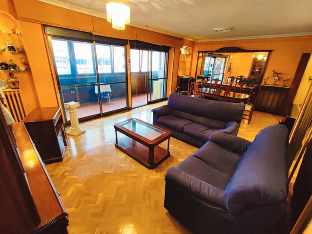 Piso en Venta en Avenida Cardenal Cisneros en Campo de la Juventud