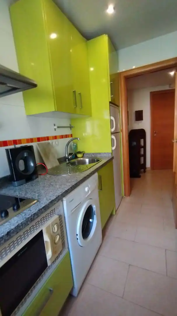 Cuina de Pis en venda en Huelva amb Aire condicionat, Calefacció i Moblat