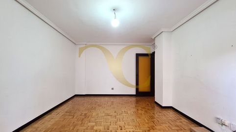 Foto 4 de Piso en venta en Calle Juan Antonio Vallejo-nájera Oviedo, Parque del Oeste, Oviedo