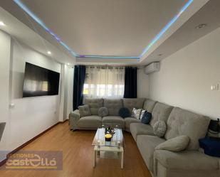 Living room of Single-family semi-detached for sale in Mérida