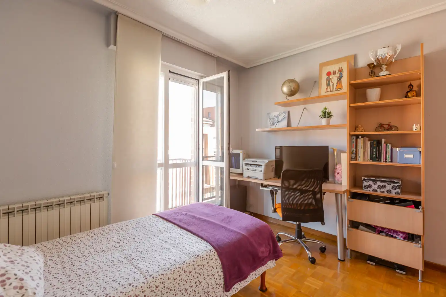 Bedroom of Flat for sale in  Pamplona / Iruña  with Heating, Parquet flooring and Terrace