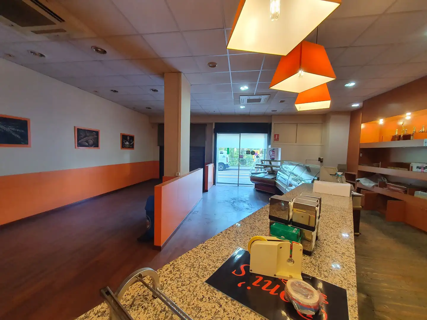 Local comercial en venda a Sud, imagen 2
