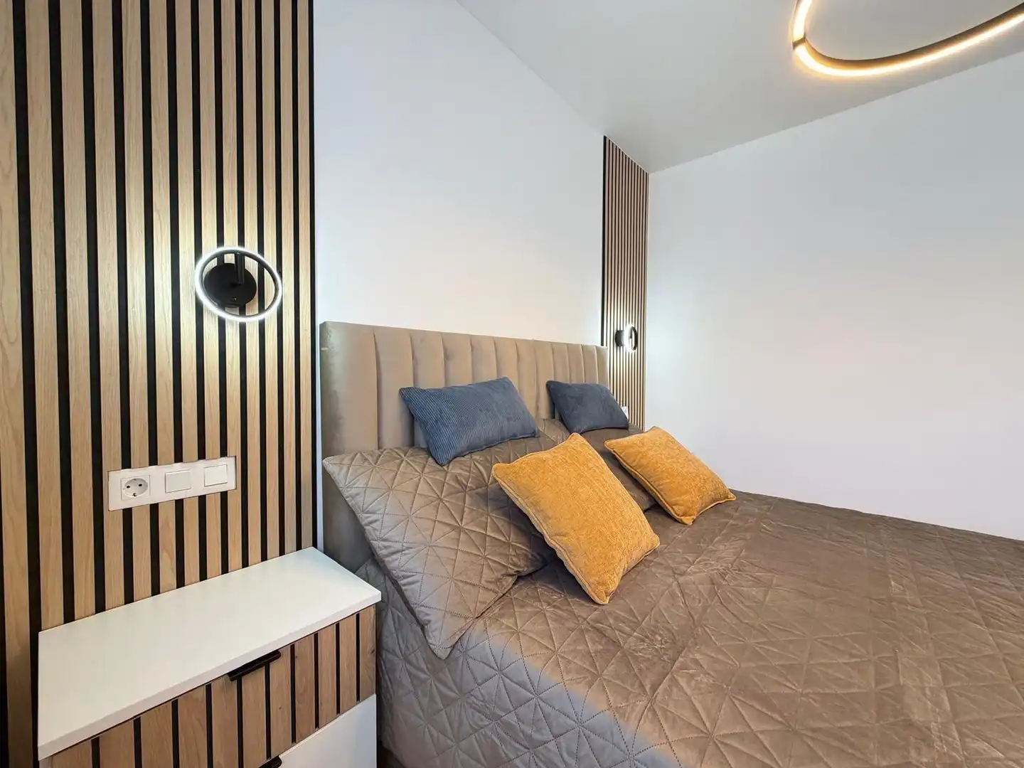 Dormitori de Apartament en venda en Torrevieja amb Aire condicionat, Calefacció i Jardí privat