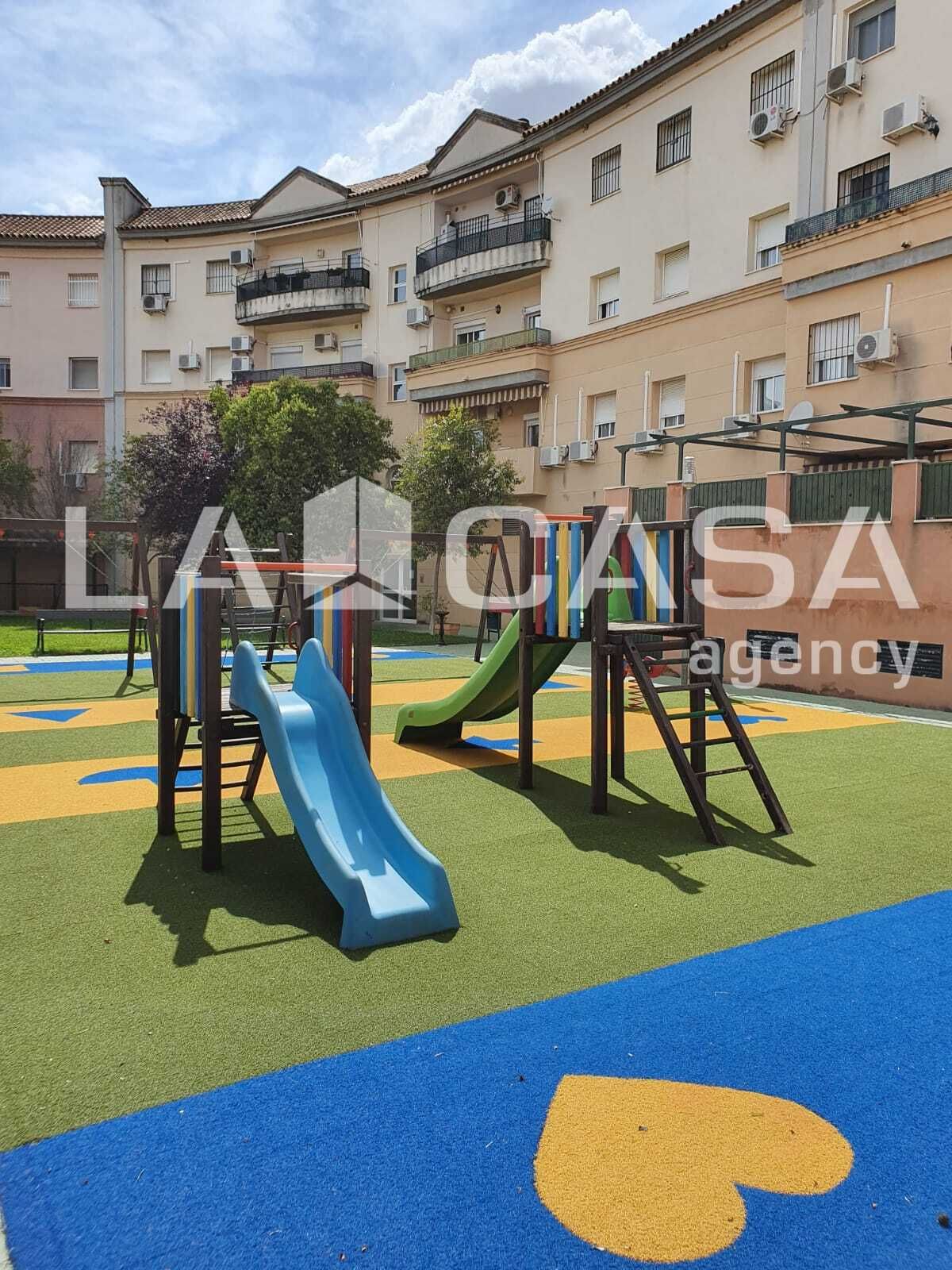 Exterior view of Flat for sale in Dos Hermanas