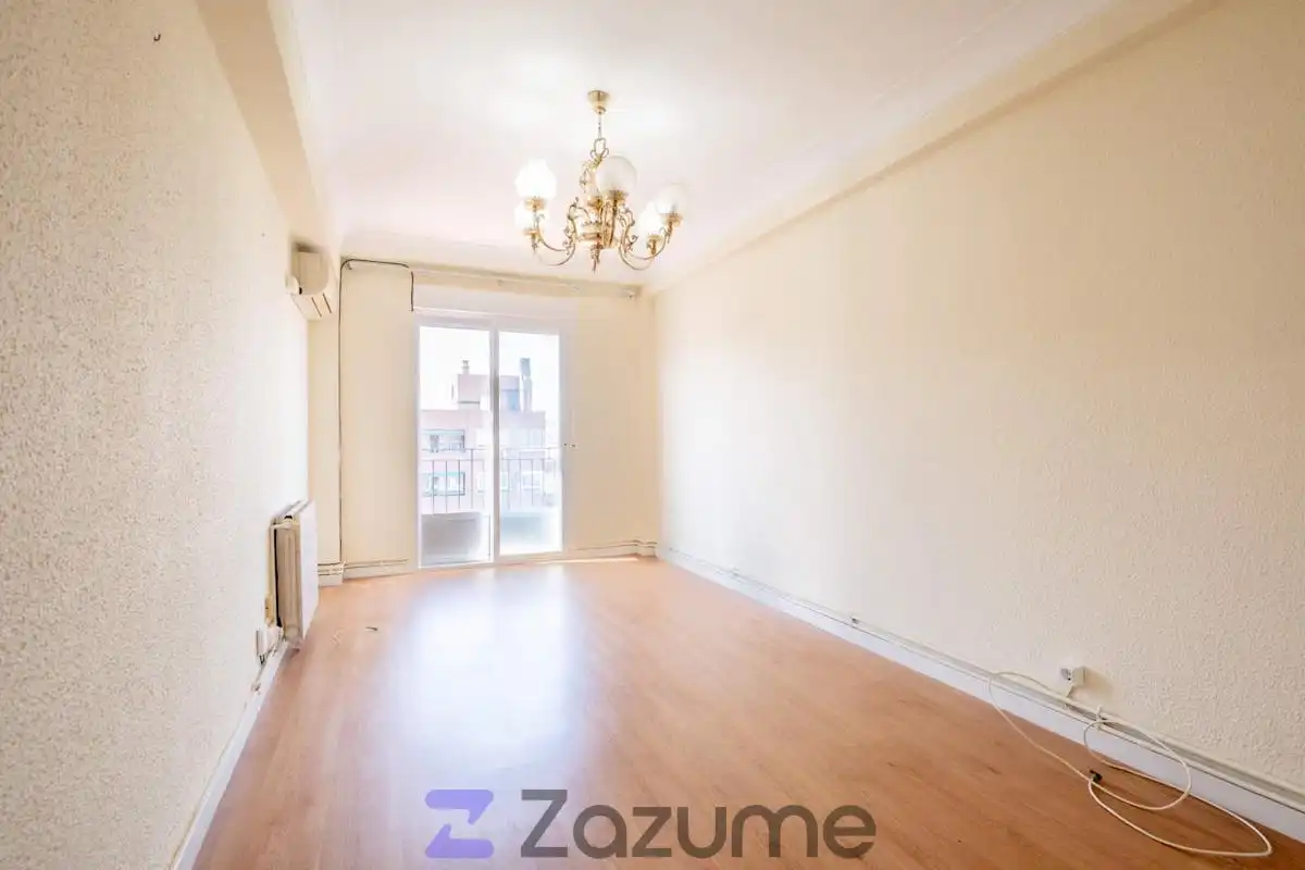 Schlafzimmer von Wohnung zur Miete in Zaragoza mit Klimaanlage, Heizung und Parkett