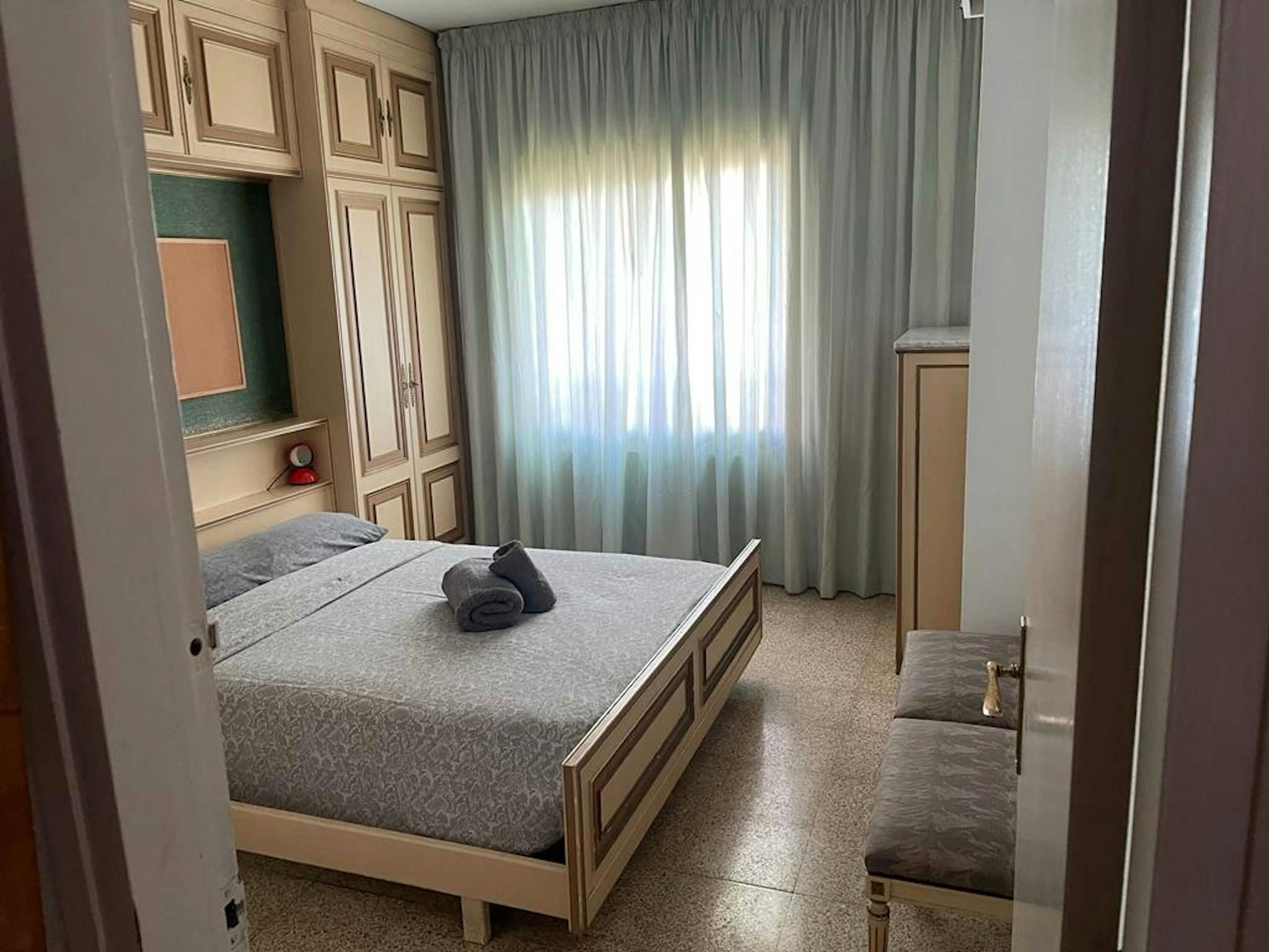 Bedroom of Flat to share in  Barcelona Capital  with Heating, Furnished and Washing machine