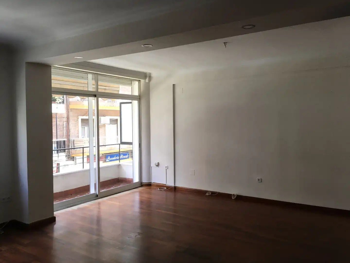 Sala de estar de Piso de alquiler en Sevilla con Aire acondicionado, Calefacción y Terraza