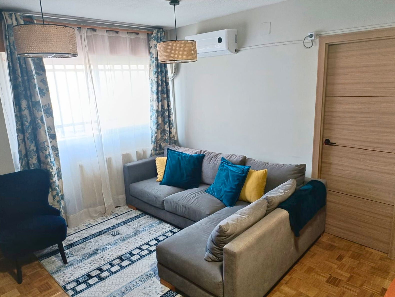 Living room of Flat for sale in San Fernando de Henares  with Air Conditioner and Heating